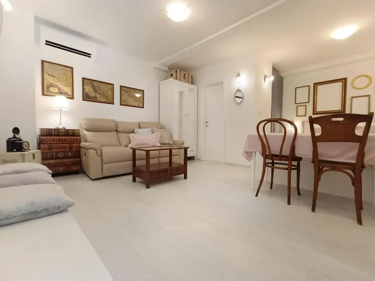 Summer Dream Studio Apartment Split