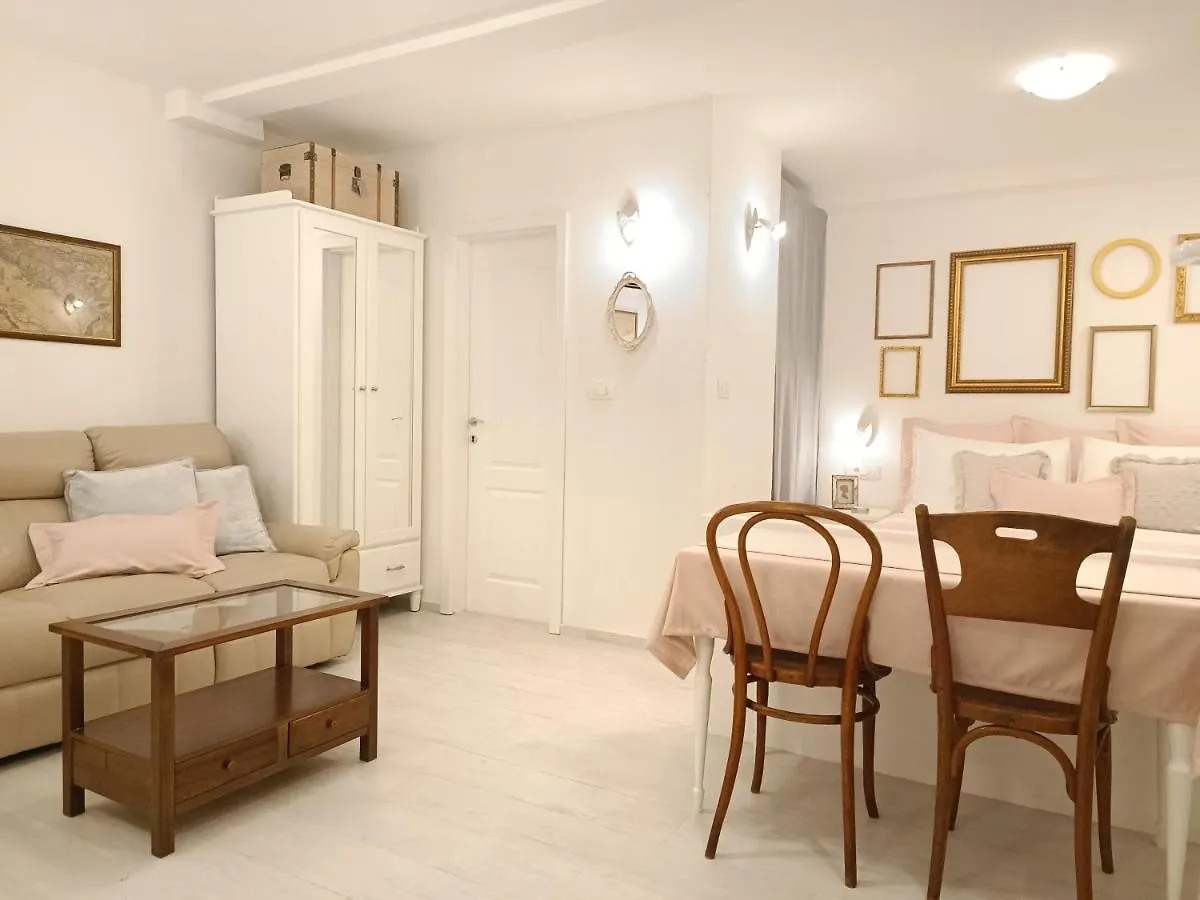 Summer Dream Studio Apartment Split