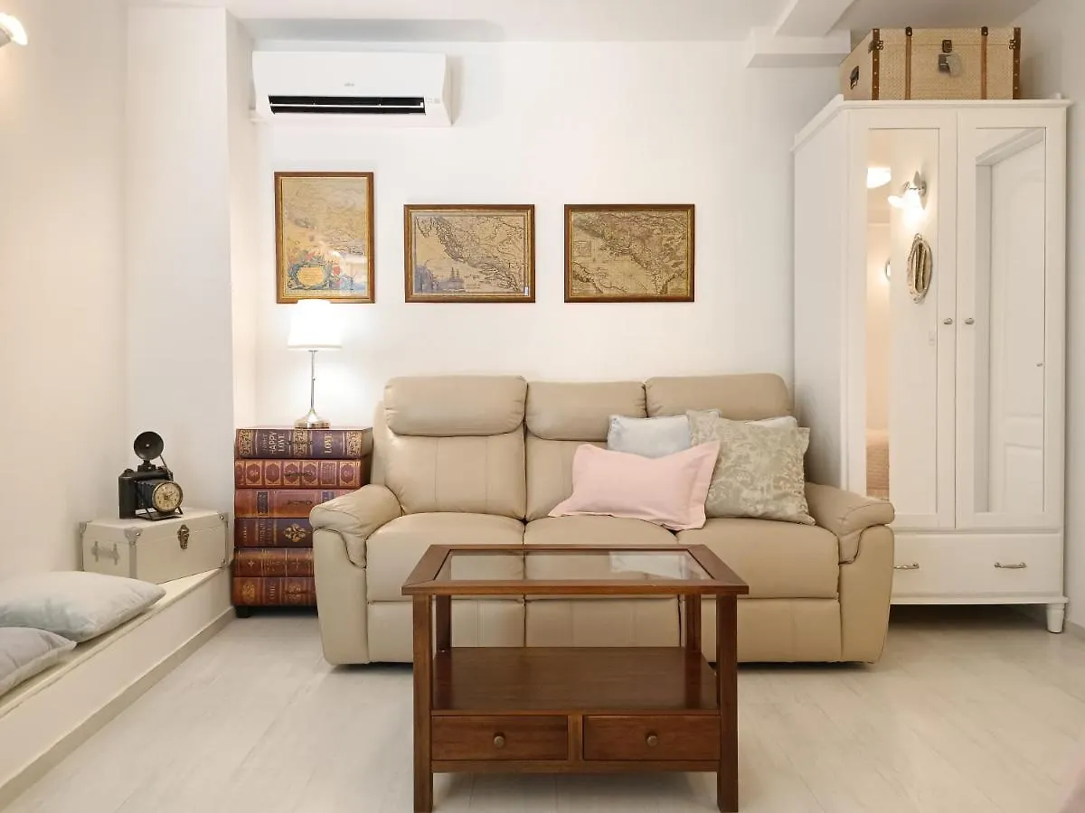 Summer Dream Studio Apartment Split