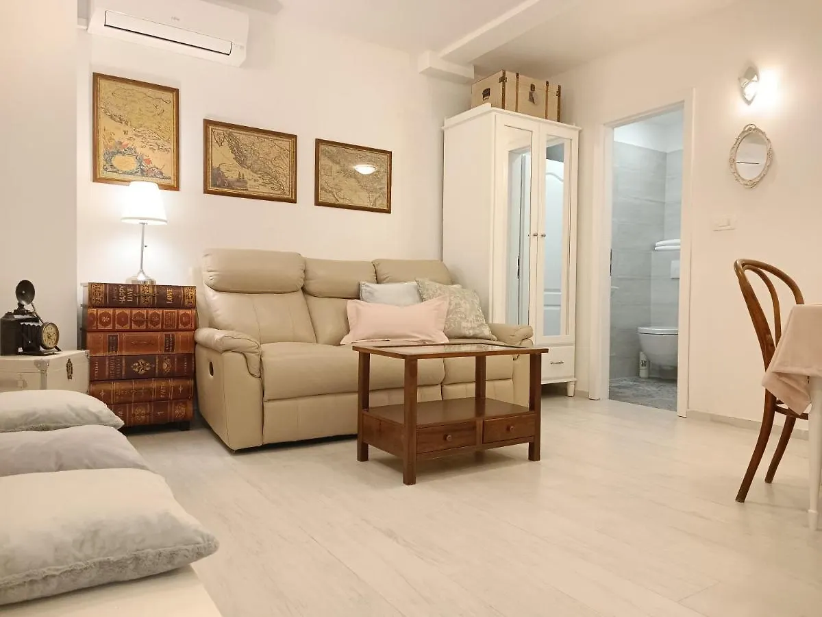 Summer Dream Studio Apartment Split
